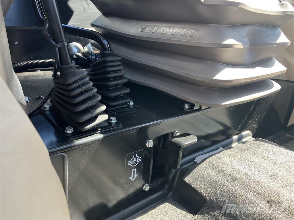 John Deere 5067E Traktorer