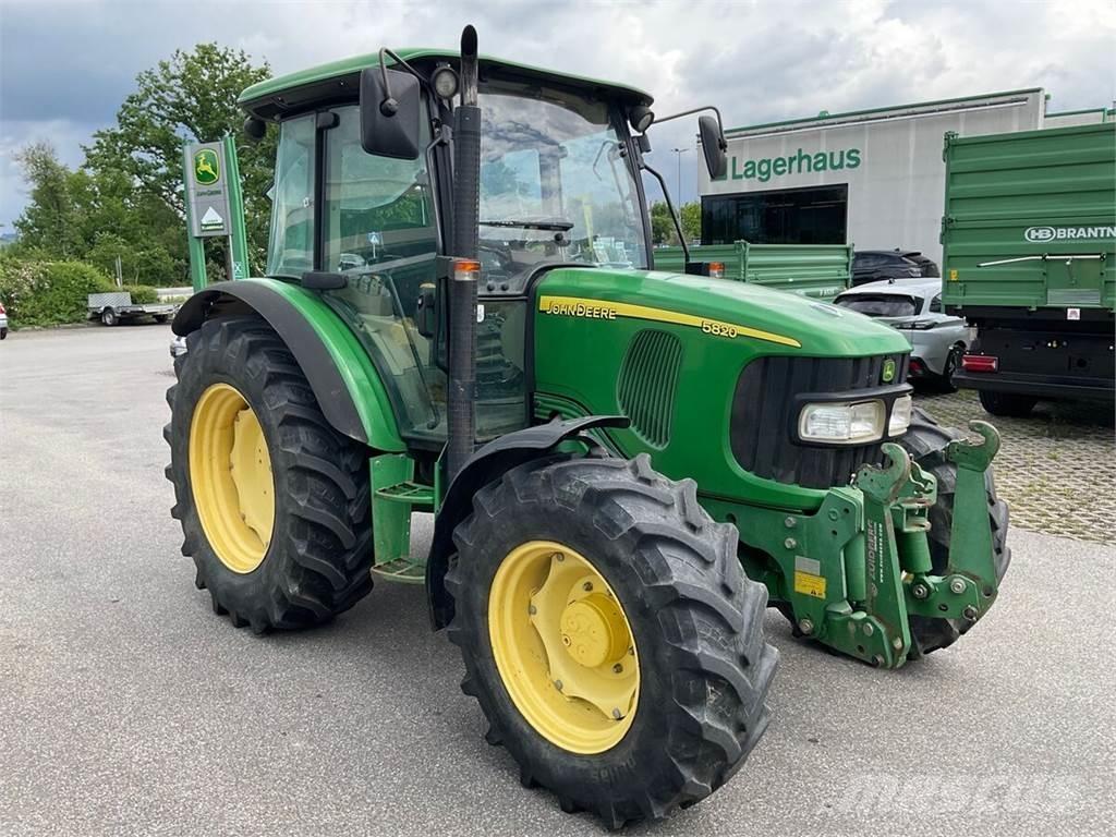 John Deere 5820 Traktorer