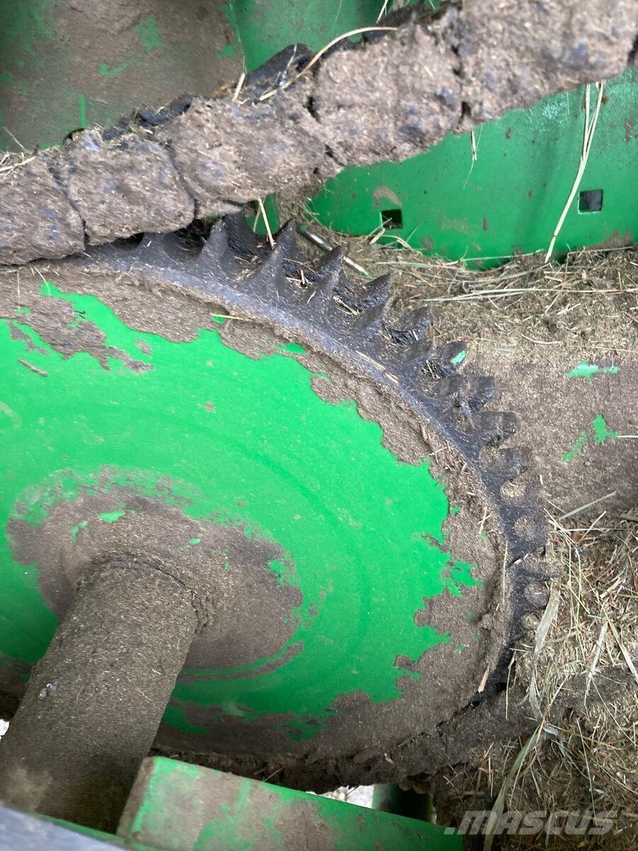 John Deere 592C Rundballe-pressere