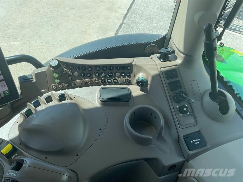 John Deere 6110R Traktorer