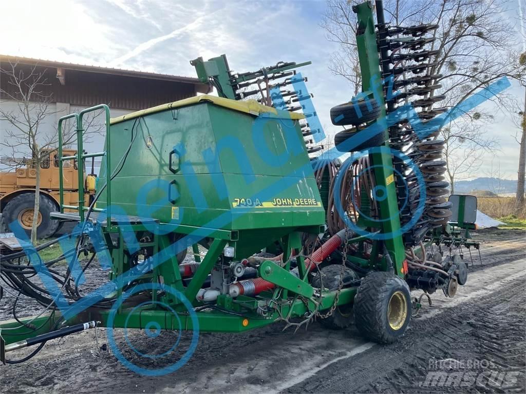 John Deere 740A Såmaskine