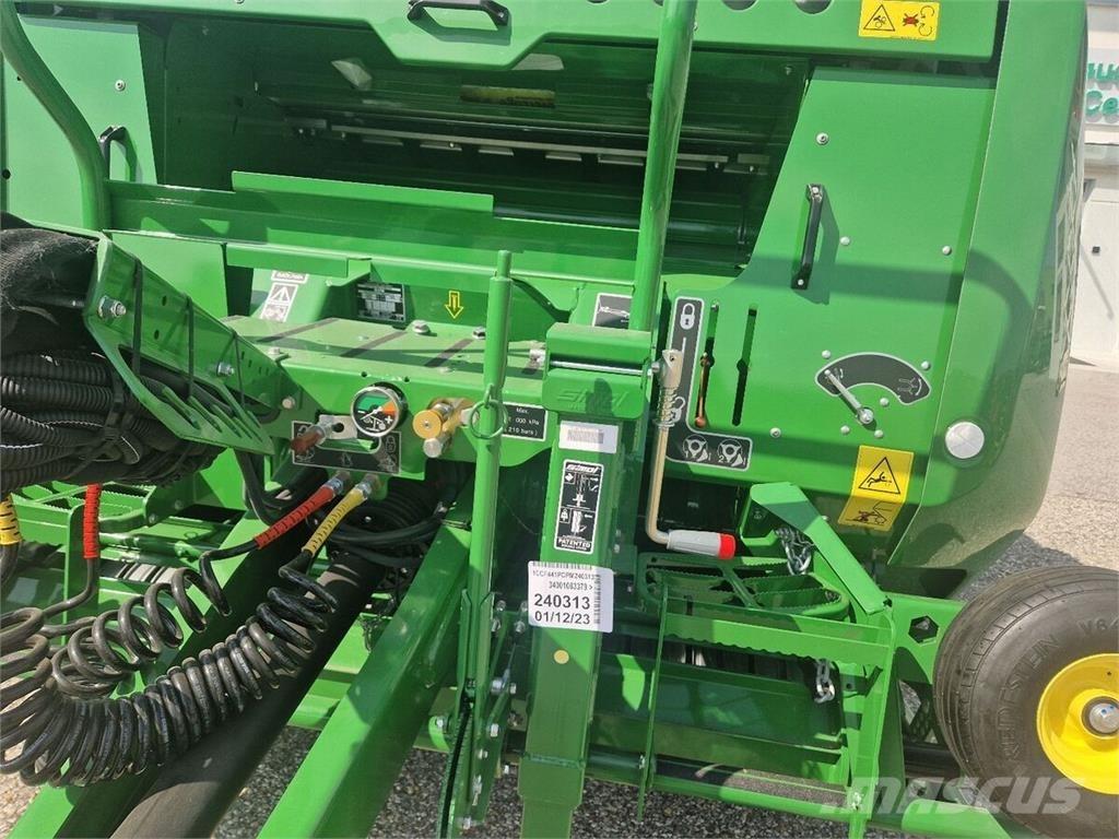 John Deere F441M Rundballe-pressere