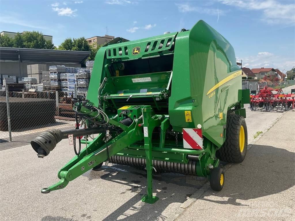 John Deere V451R Rundballe-pressere