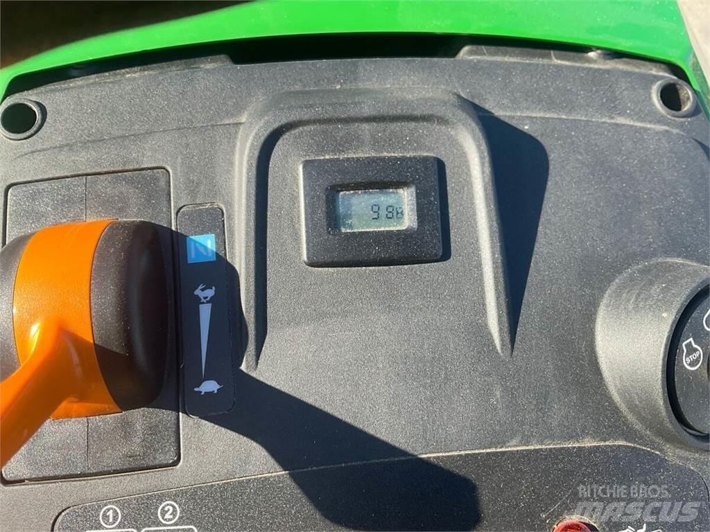 John Deere X167R Have & Park - Andet 