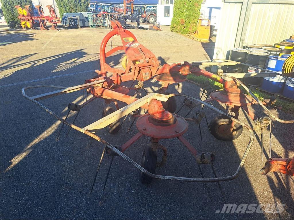 Kuhn 4 Kreisel River og høvendere