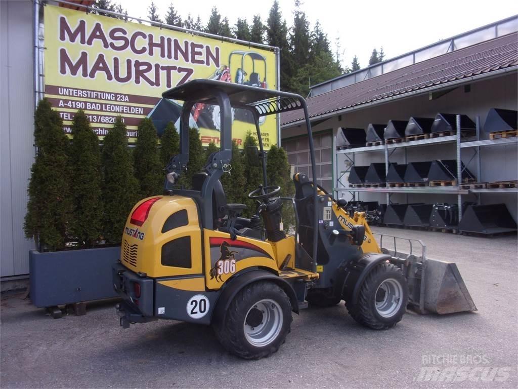 Mustang AL 306 Frontlæssere og gravere