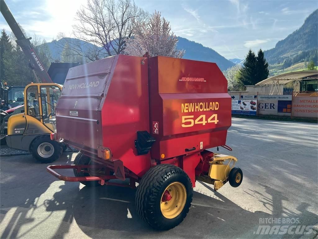New Holland 544 Rundballe-pressere