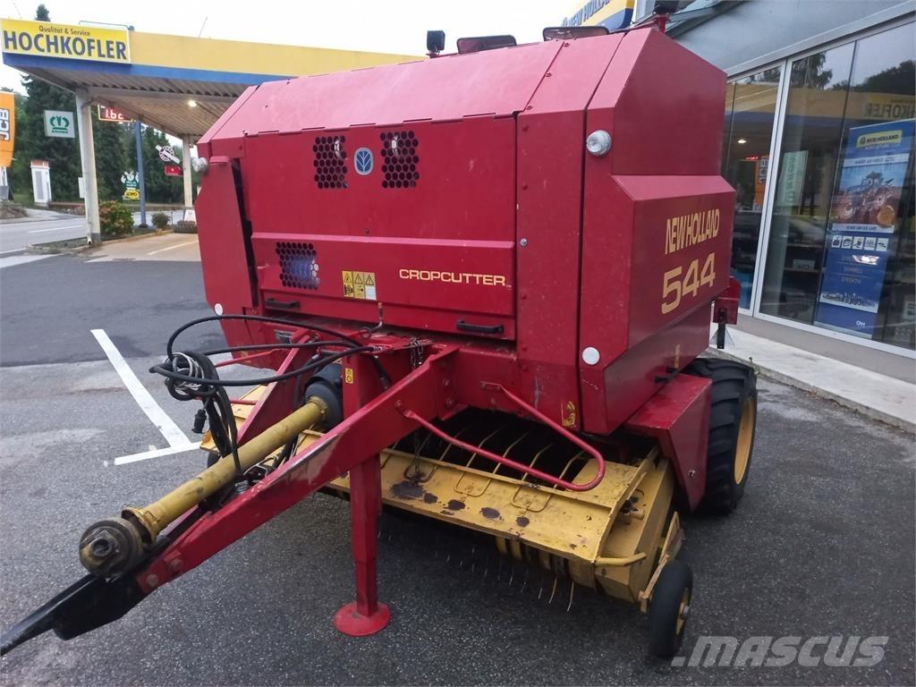 New Holland BR 544 Rundballe-pressere