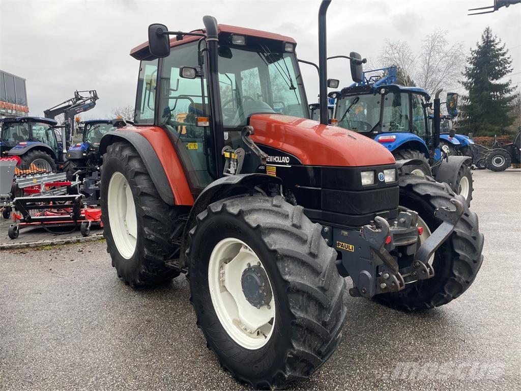New Holland TS110 Traktorer