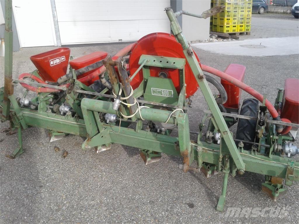 Nodet 6 Reihig Plantemaskiner