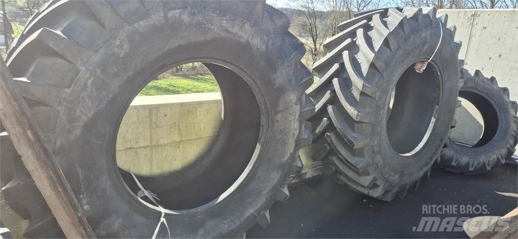 Petlas 650/85 R38 Hjul, Dæk og Fælge