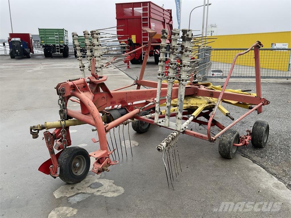 Pöttinger TOP 461 N Skårlæggerer