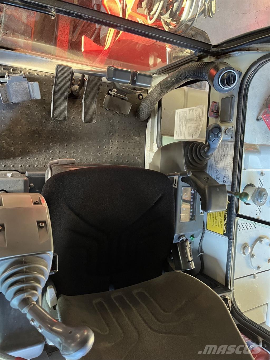 Takeuchi TB 145 Minigravemaskiner