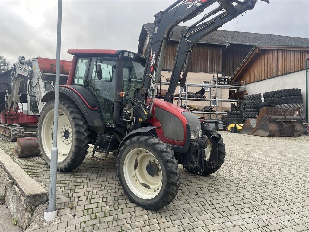 Valtra N 92 H Traktorer
