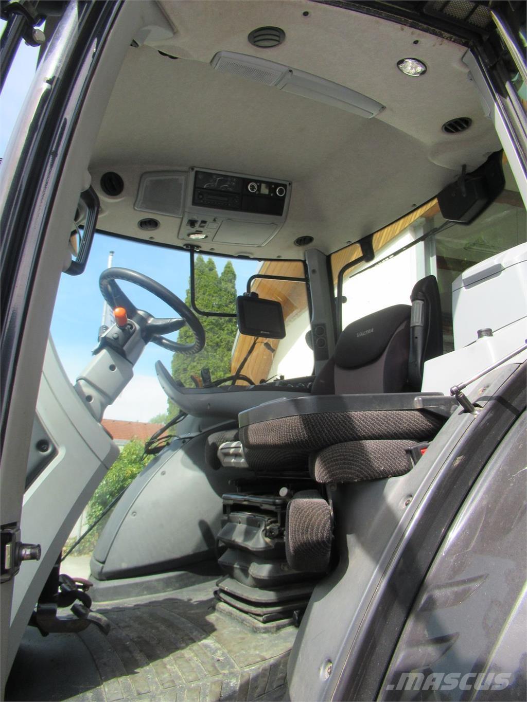 Valtra T 214D Traktorer