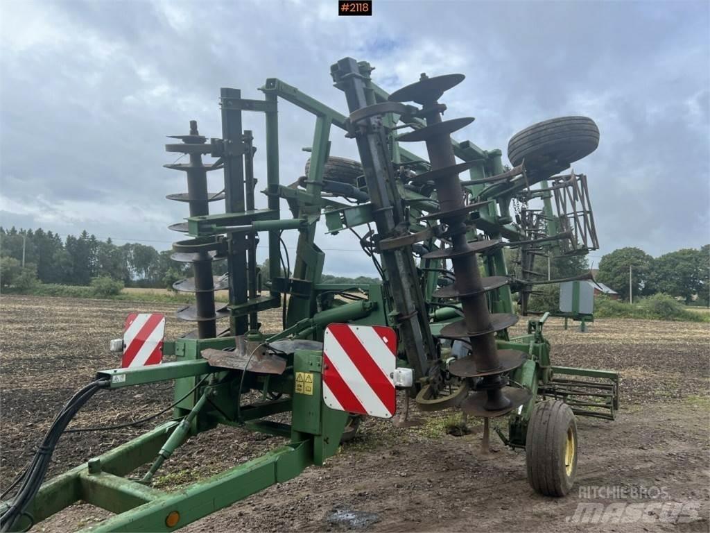 John Deere 410A Andre jordbearbejdningsmaskiner og andet tilbehør