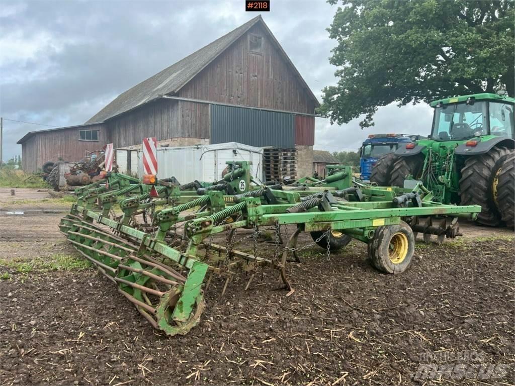 John Deere 410A Andre jordbearbejdningsmaskiner og andet tilbehør