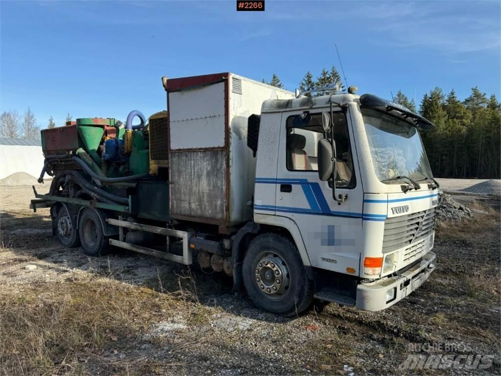 Volvo FL10 Lastbil med lad/Flatbed
