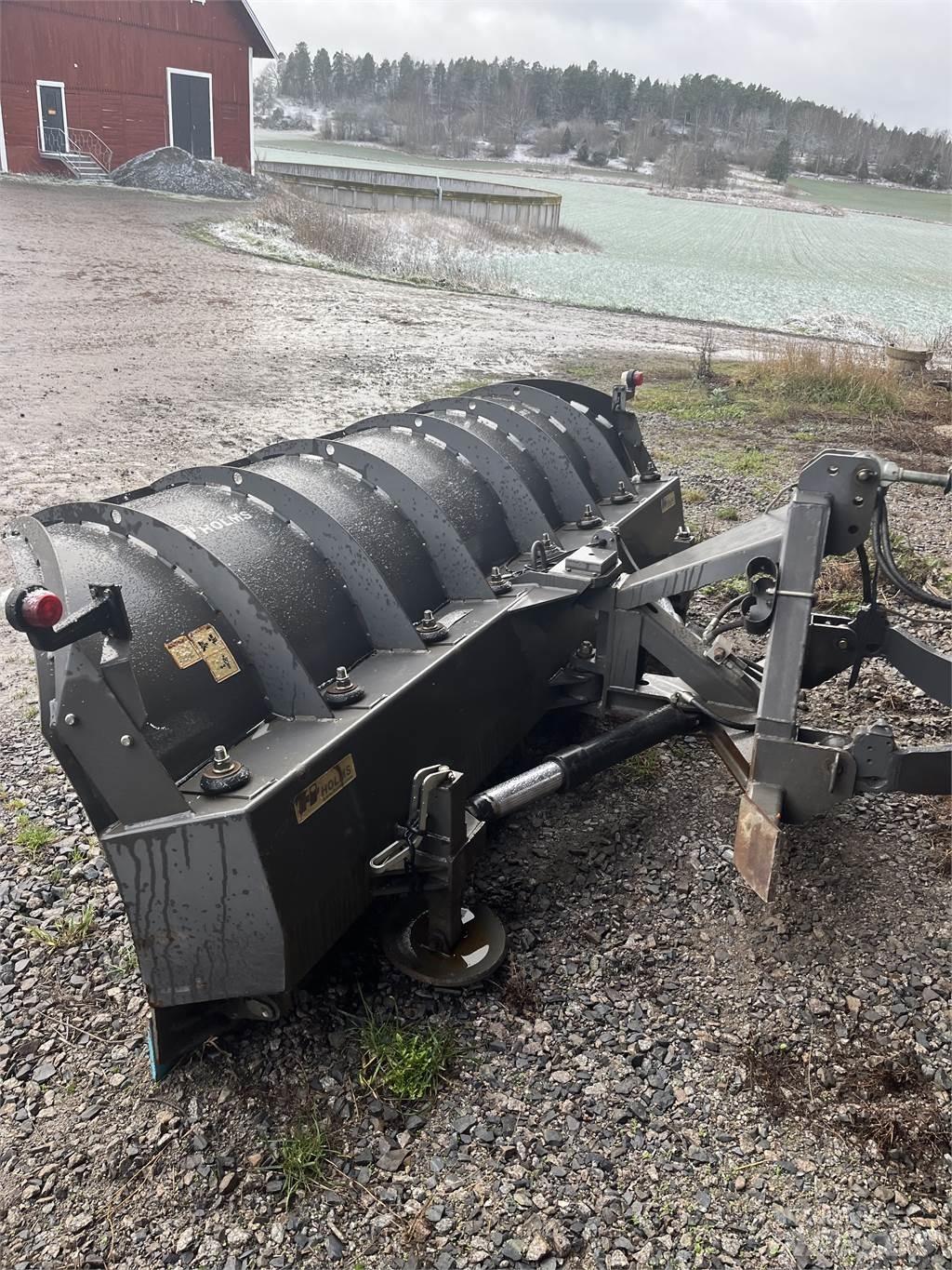 Holms 320 Sneskovle og -plove