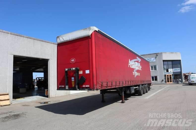 Kel-Berg 34 pl. Semi-trailer med Gardinsider