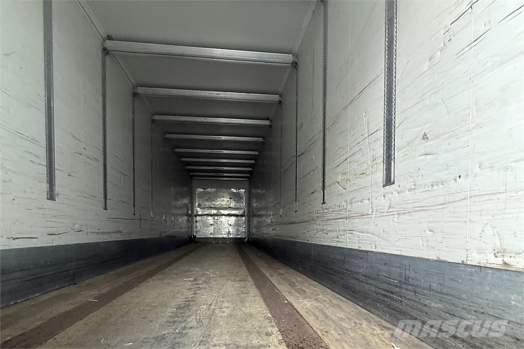 Kel-Berg 34 pl. Semi-trailer med fast kasse