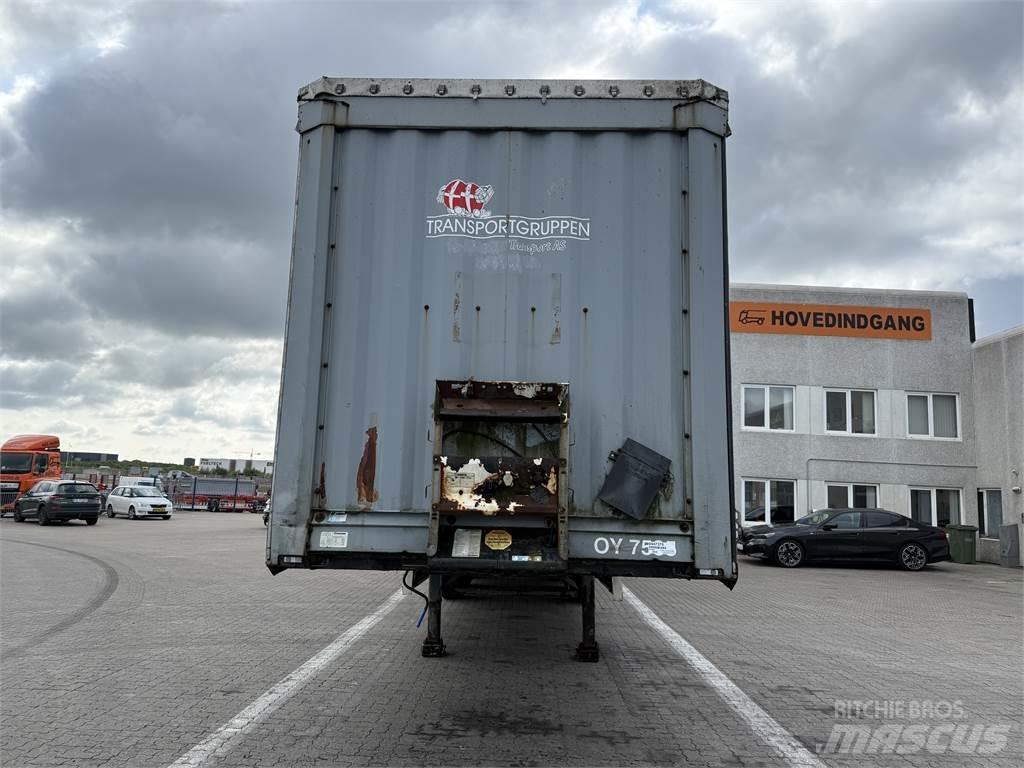 Krone 3 aks Semi-trailer med Gardinsider