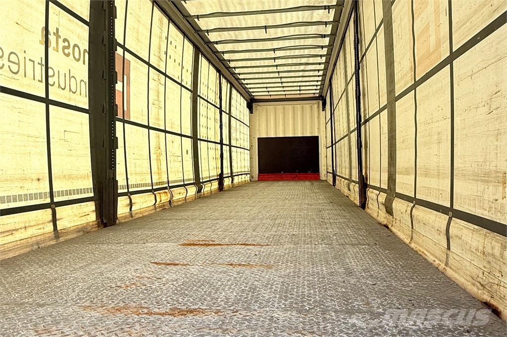Krone 34 pl. Semi-trailer med Gardinsider