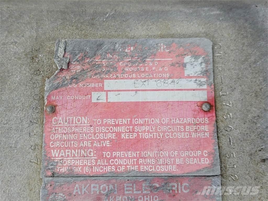 Akron EXI684 Entreprenør - Andet