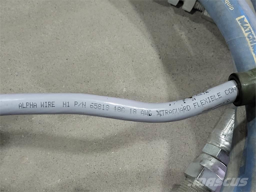  ALPHA WIRE 65818 Entreprenør - Andet