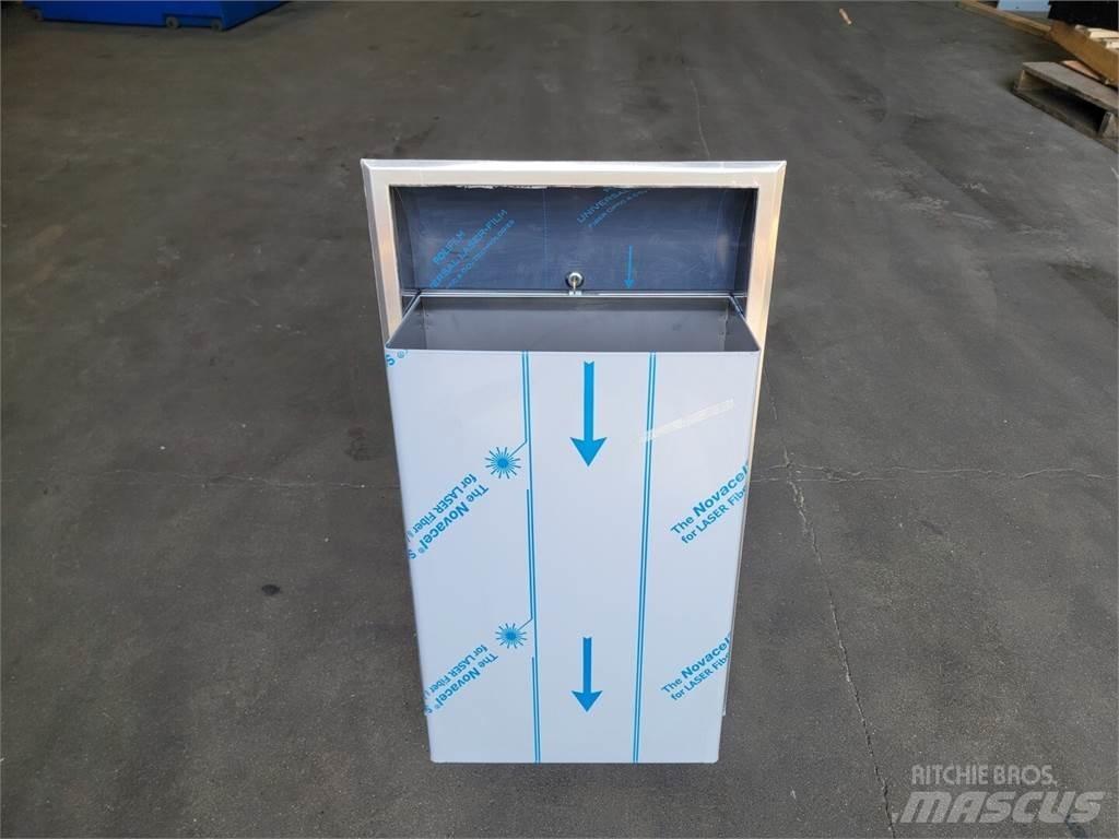  BOBRICK B-3644 Containere i pallemål