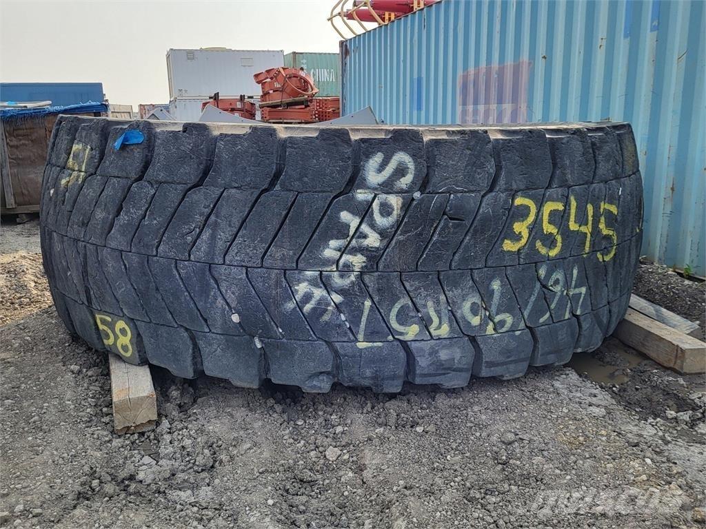 Bridgestone VREV Hjul, Dæk og Fælge