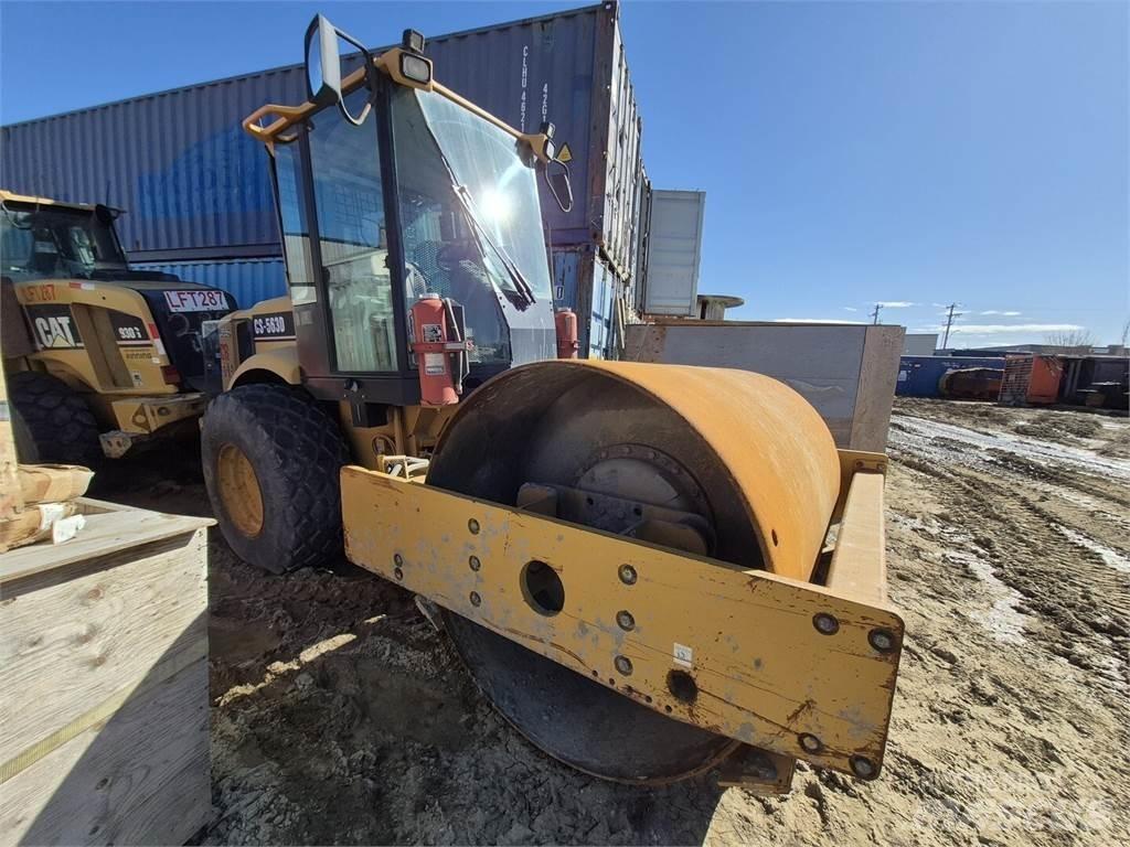 CAT CS-563D Enkelt tromle