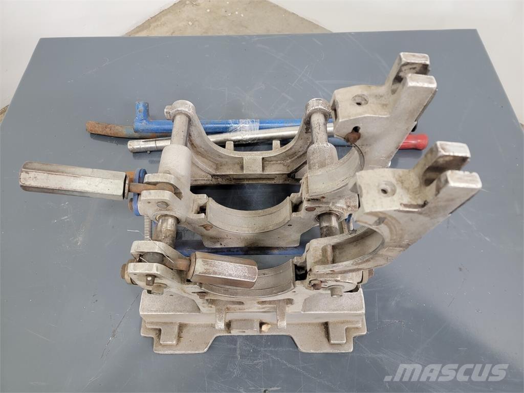  CONNECTRA 14M Entreprenør - Andet