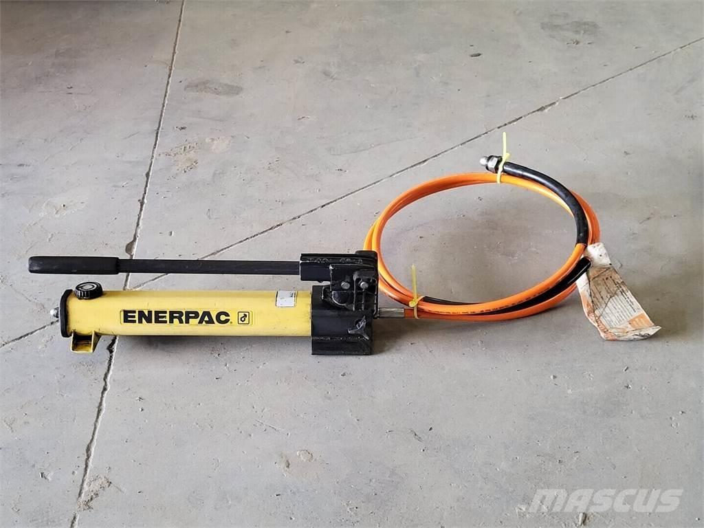  ENERPAC Vandpumper