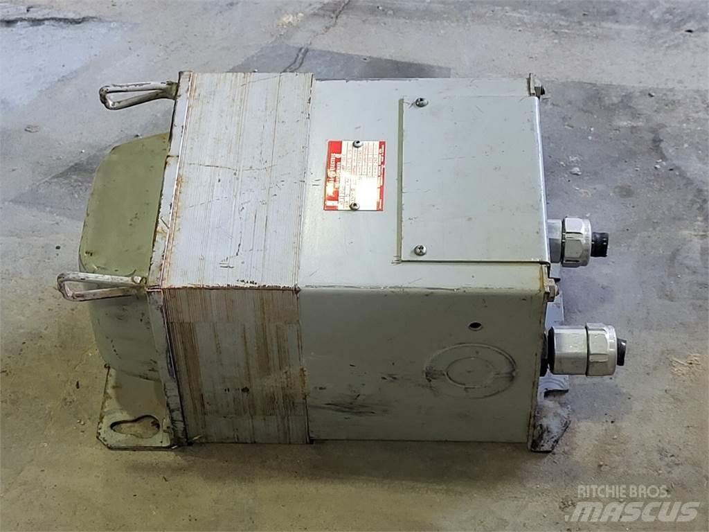 General Electric 11M8 Entreprenør - Andet