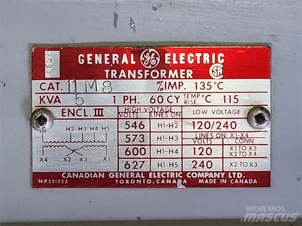 General Electric 11M8 Entreprenør - Andet
