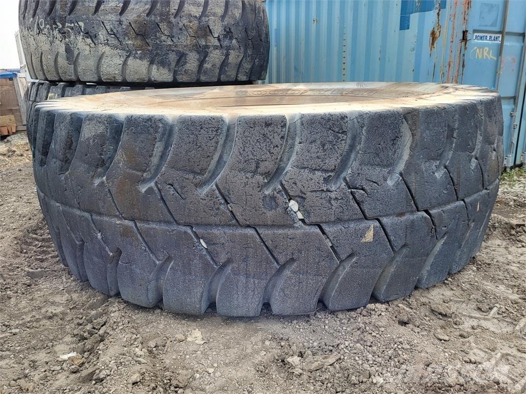 Goodyear RM-4B+ Hjul, Dæk og Fælge