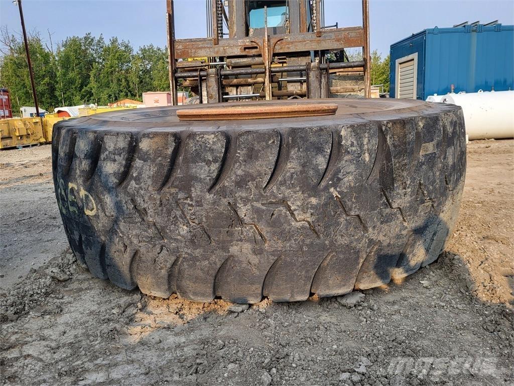 Goodyear RM-4B+ Hjul, Dæk og Fælge