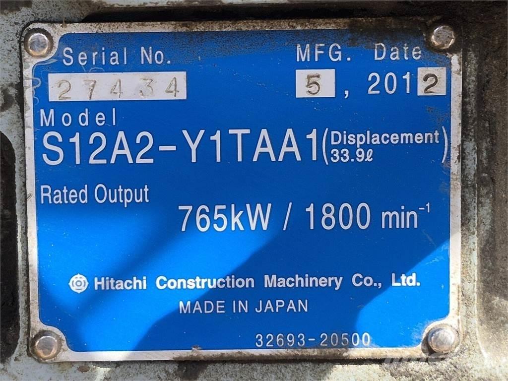 Hitachi S12A2-Y1TAA1 Motorer