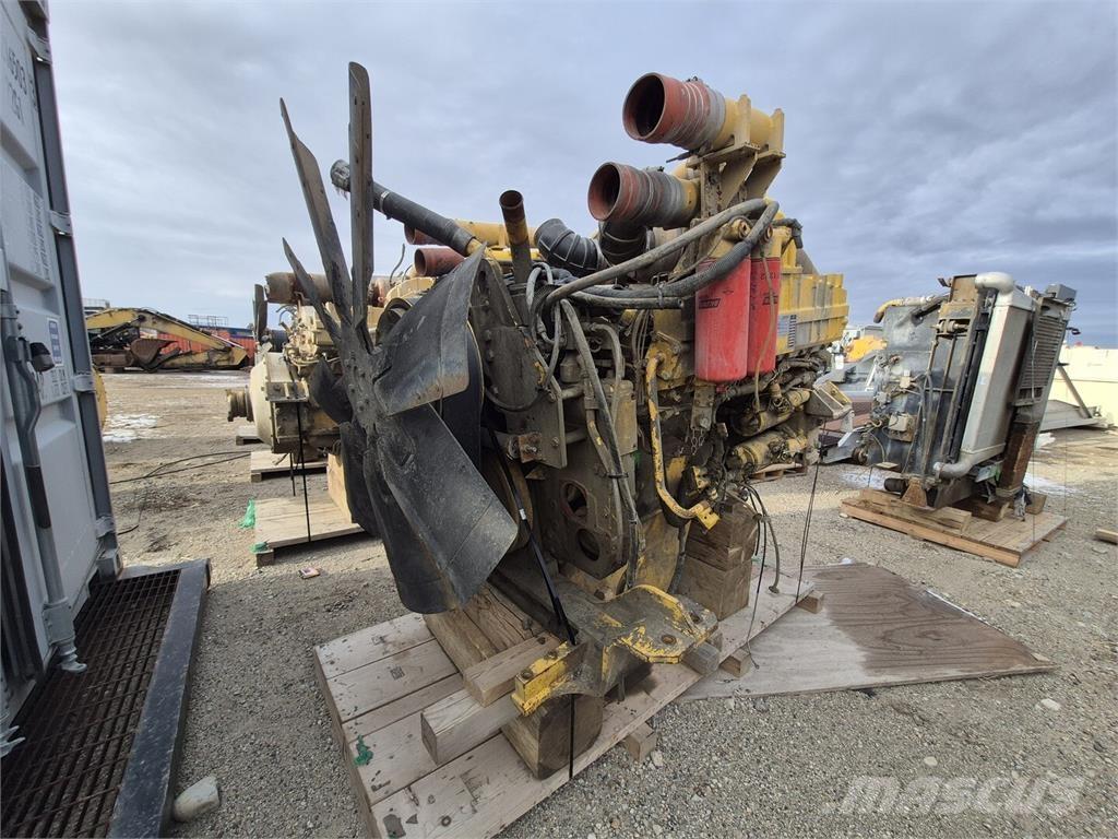 Komatsu  Terrængående lastbiler