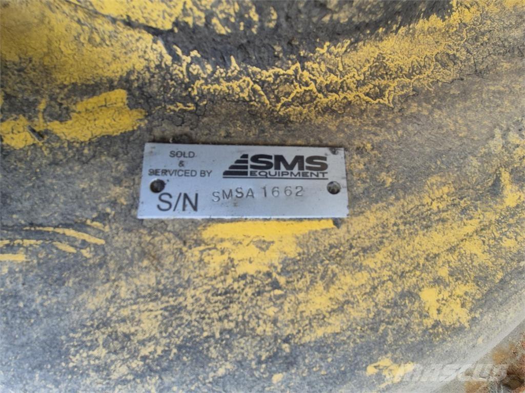 Komatsu  Terrængående lastbiler