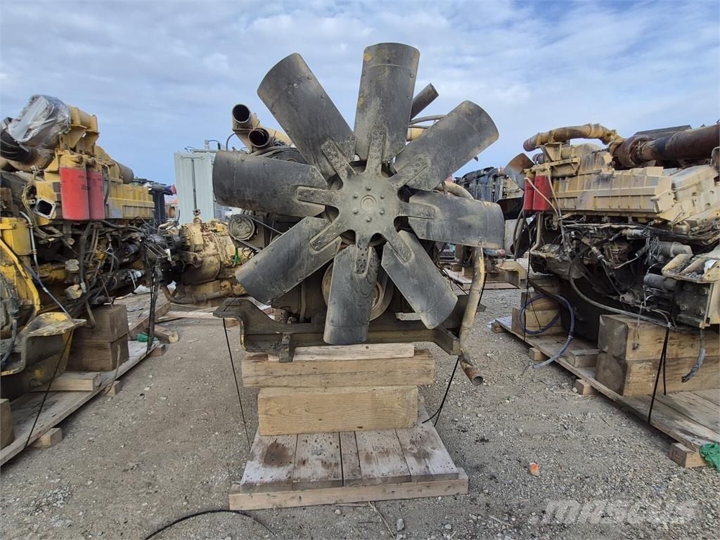 Komatsu  Terrængående lastbiler