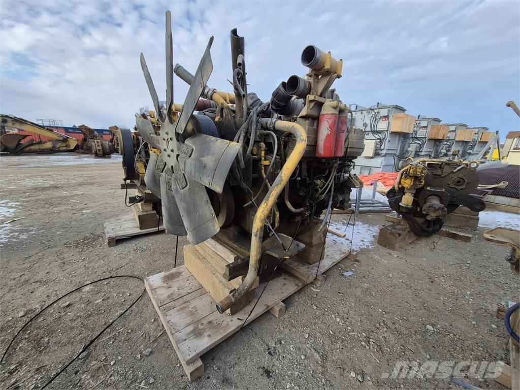 Komatsu  Terrængående lastbiler