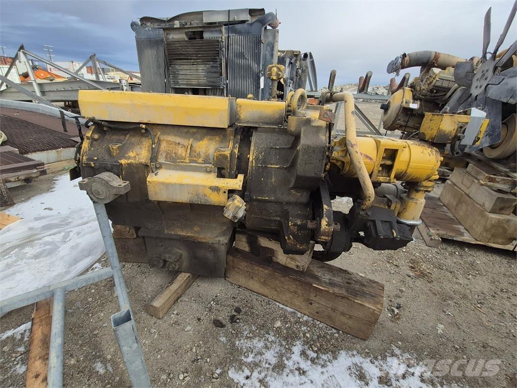 Komatsu  Terrængående lastbiler