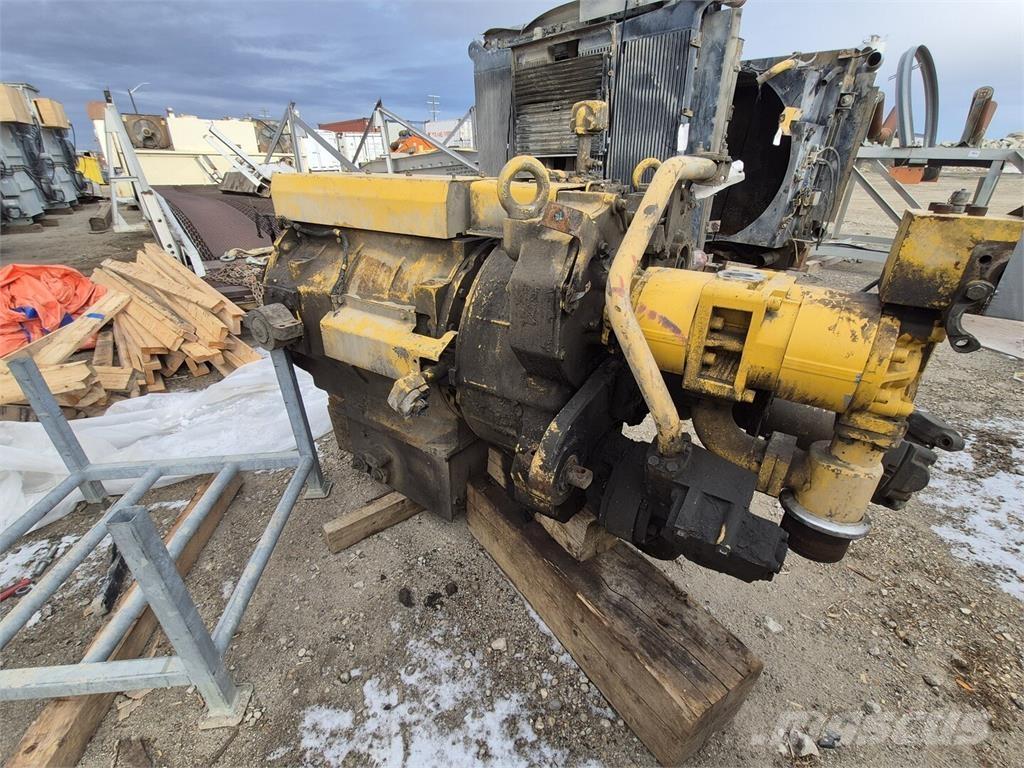 Komatsu  Terrængående lastbiler