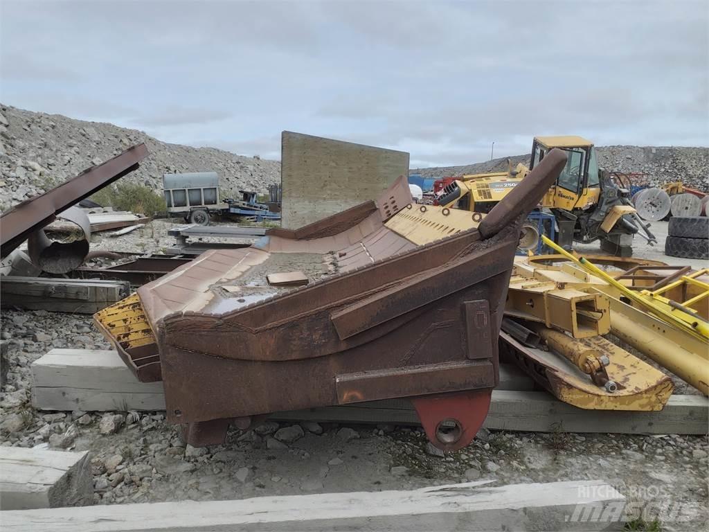 Komatsu D375 Bulldozer
