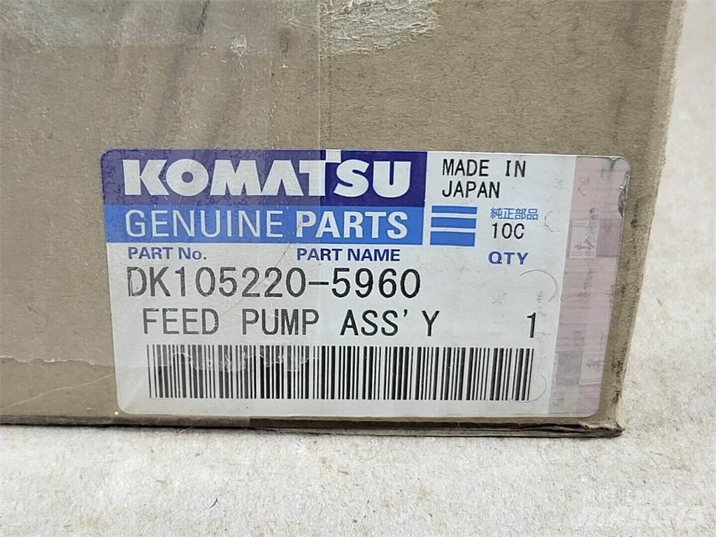 Komatsu DK105220-5960 Vandpumper
