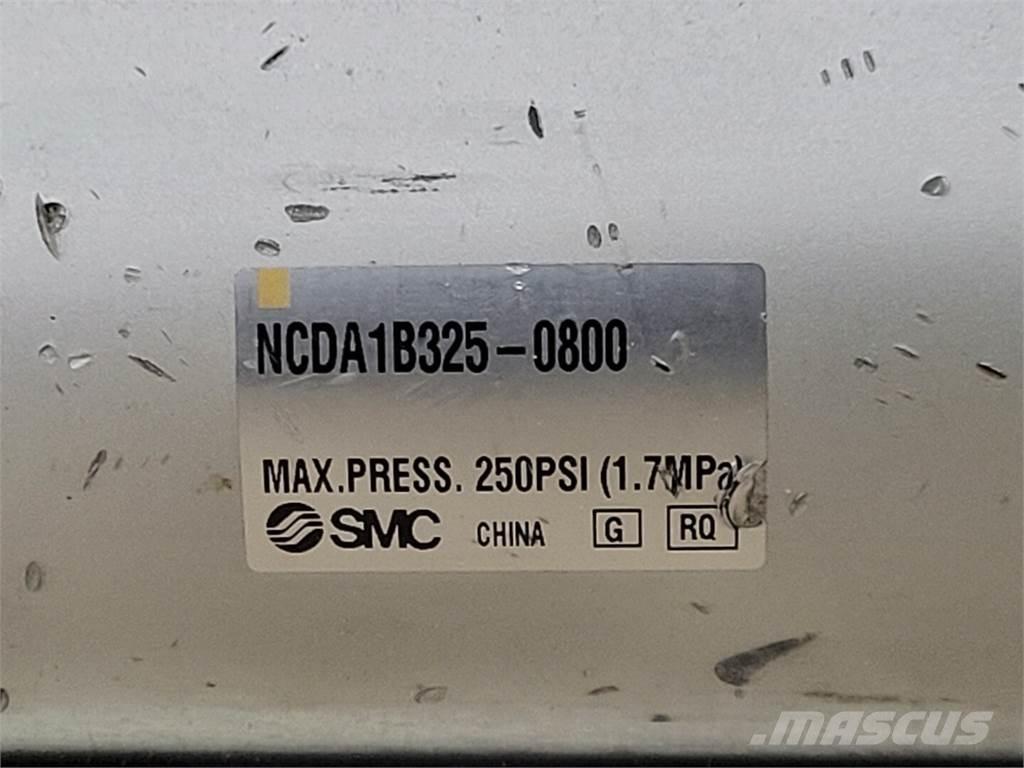 SMC NCDA1B325-0800 Transport – Andet