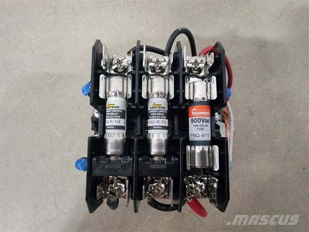  SQUARE D LA9TFD32X Entreprenør - Andet