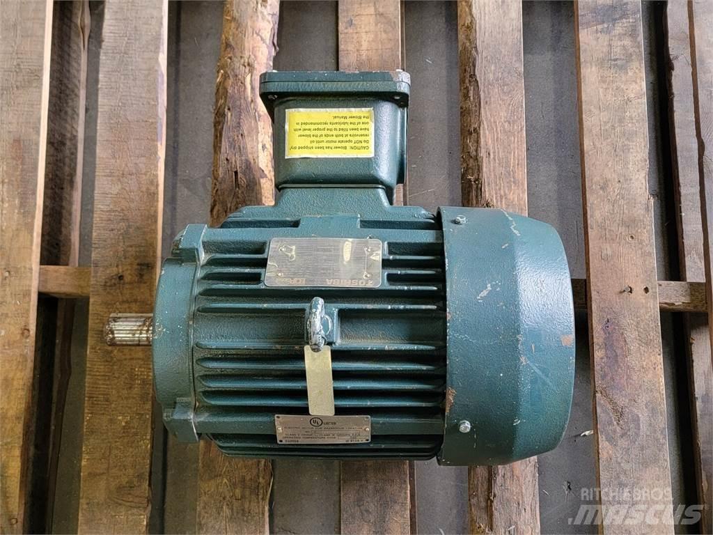  TOSHIBA Y754XPEC41A-P Industrielle maskiner